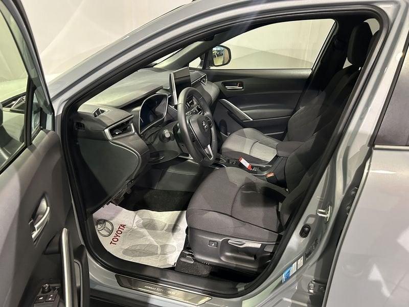 Toyota Corolla Cross 2.0 Hybrid 197 CV E-CVT Trend