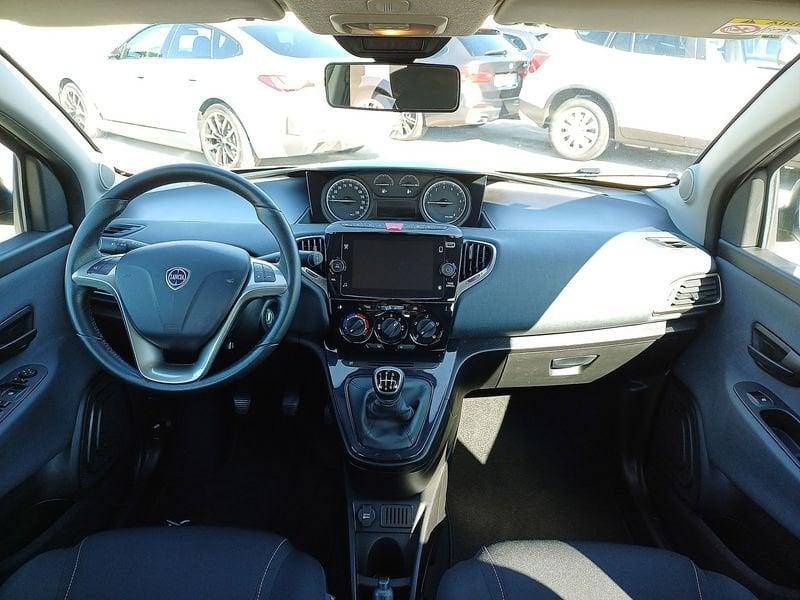 Lancia Ypsilon 1.0 firefly hybrid Gold s&s 70cv 5p.ti