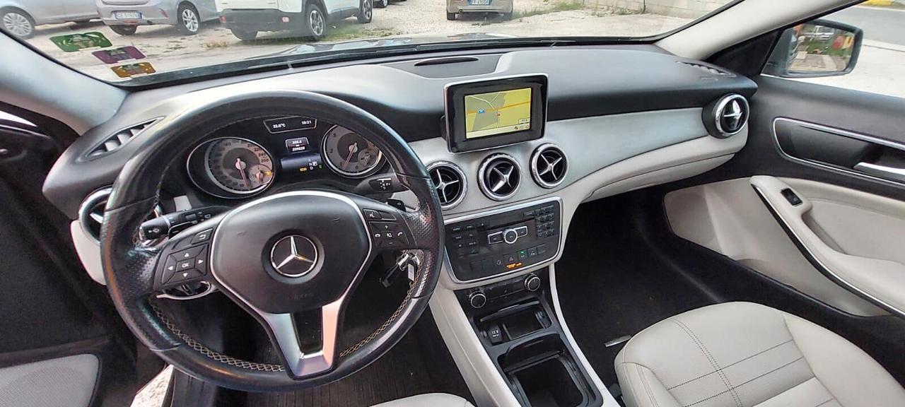 Mercedes-benz GLA 200 CDI Automatic Premium