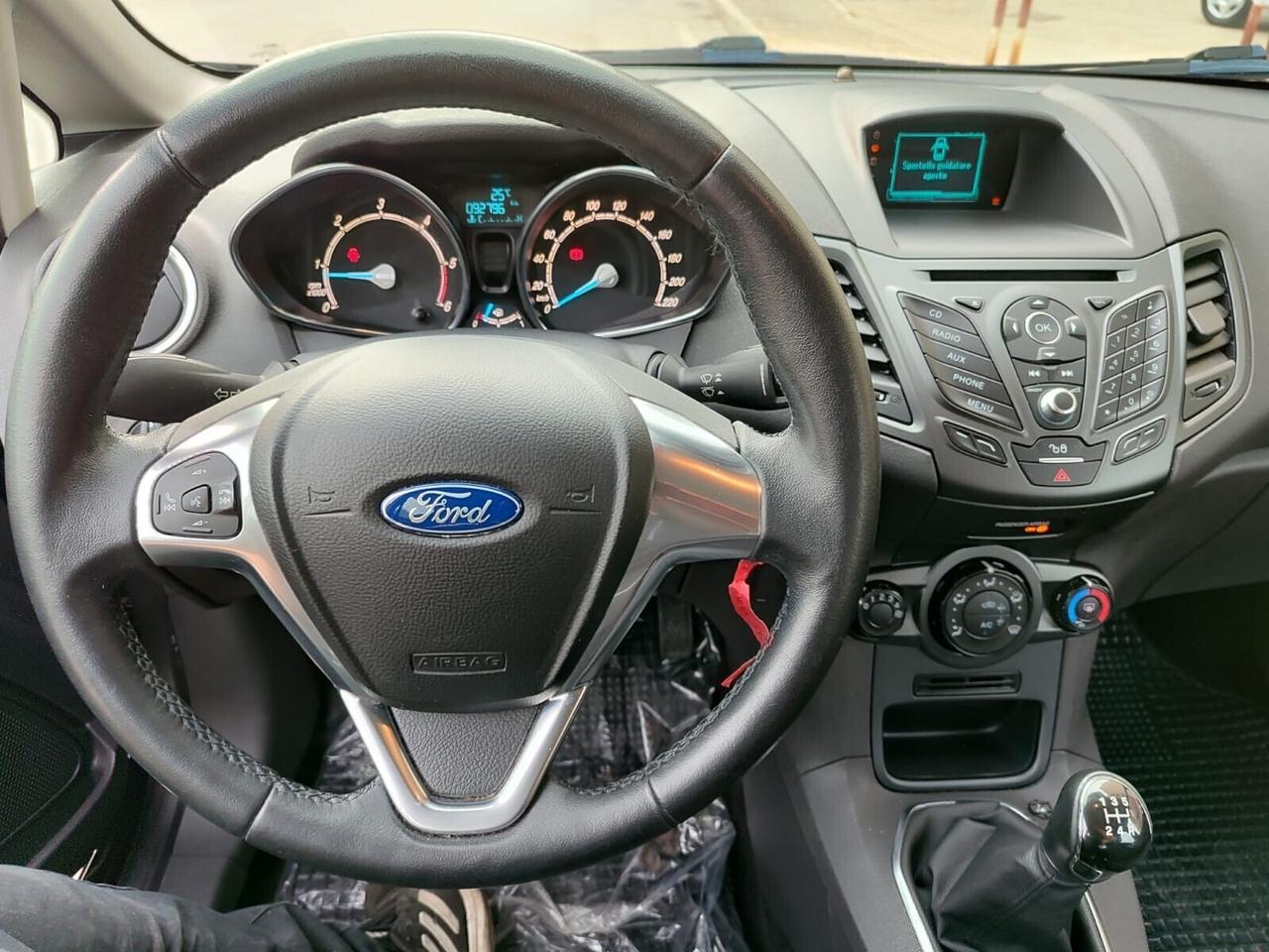 Ford Fiesta 1.5 TDCi 75CV Business!!