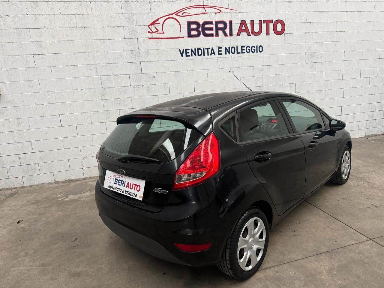 Ford Fiesta 1.2 benzina 5 porte Titanium