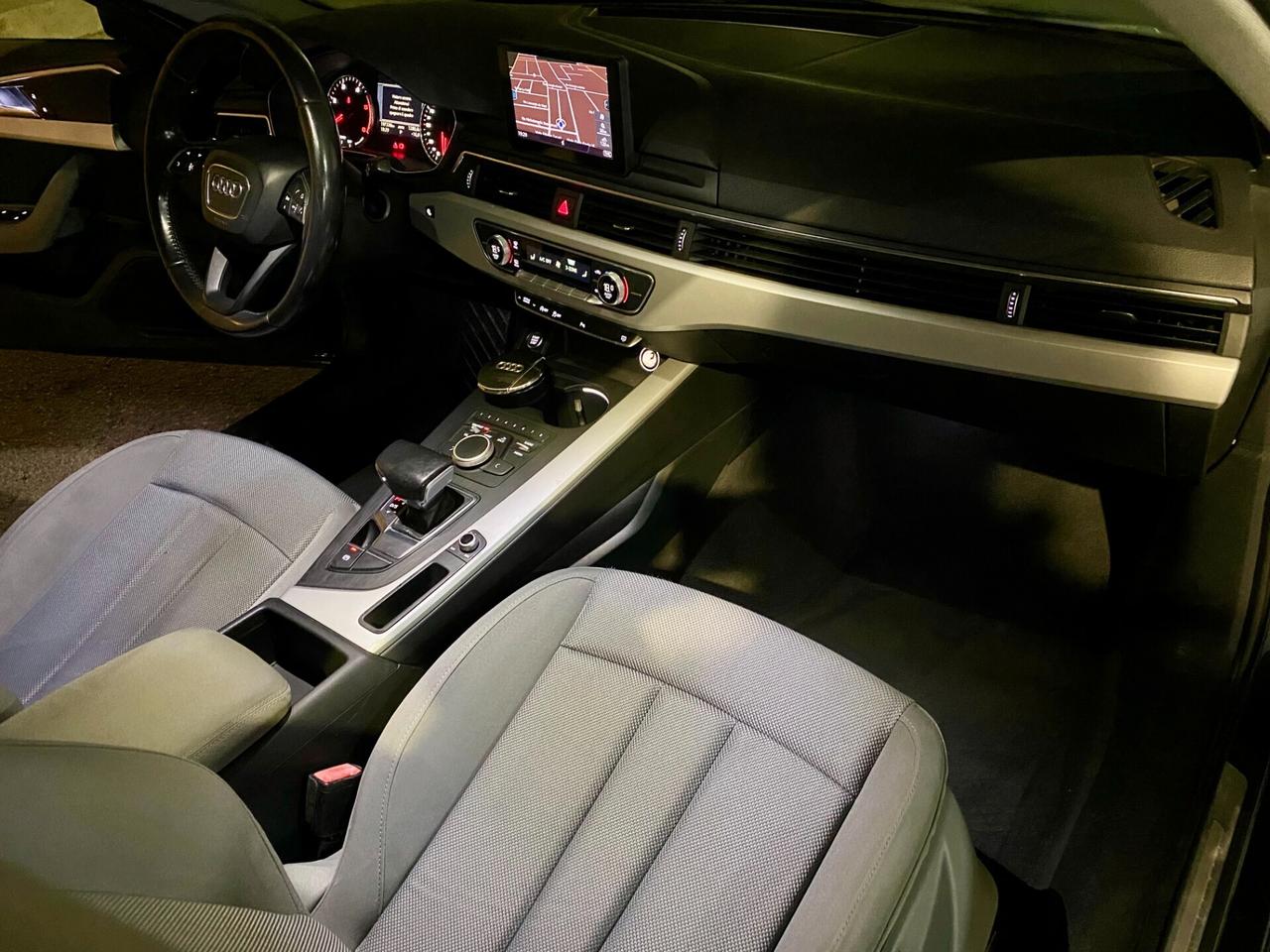 Audi A4 2.0 TDI 150 CV ultra S tronic Design.12/2015