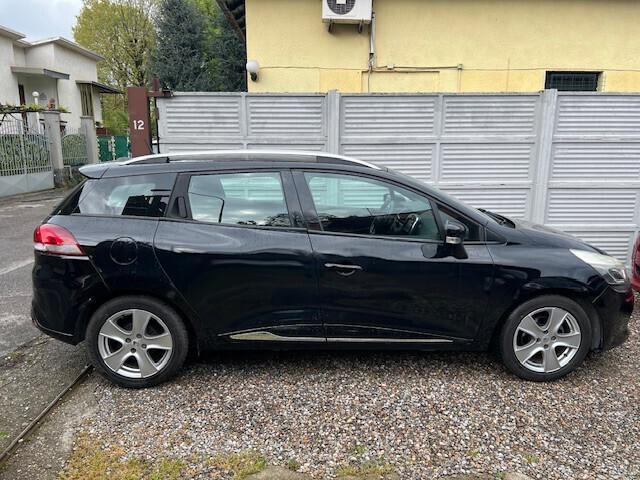 Renault Clio Sporter 1.5 dCi 8V 75CV Costume National