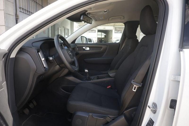 Volvo XC40 Volvo XC40 T2 Momentum Essential 95KW ANNO 2022