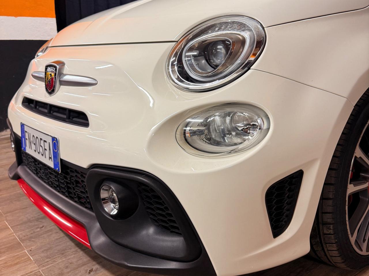 Abarth 595 con 165 CV Turismo 45.000 km