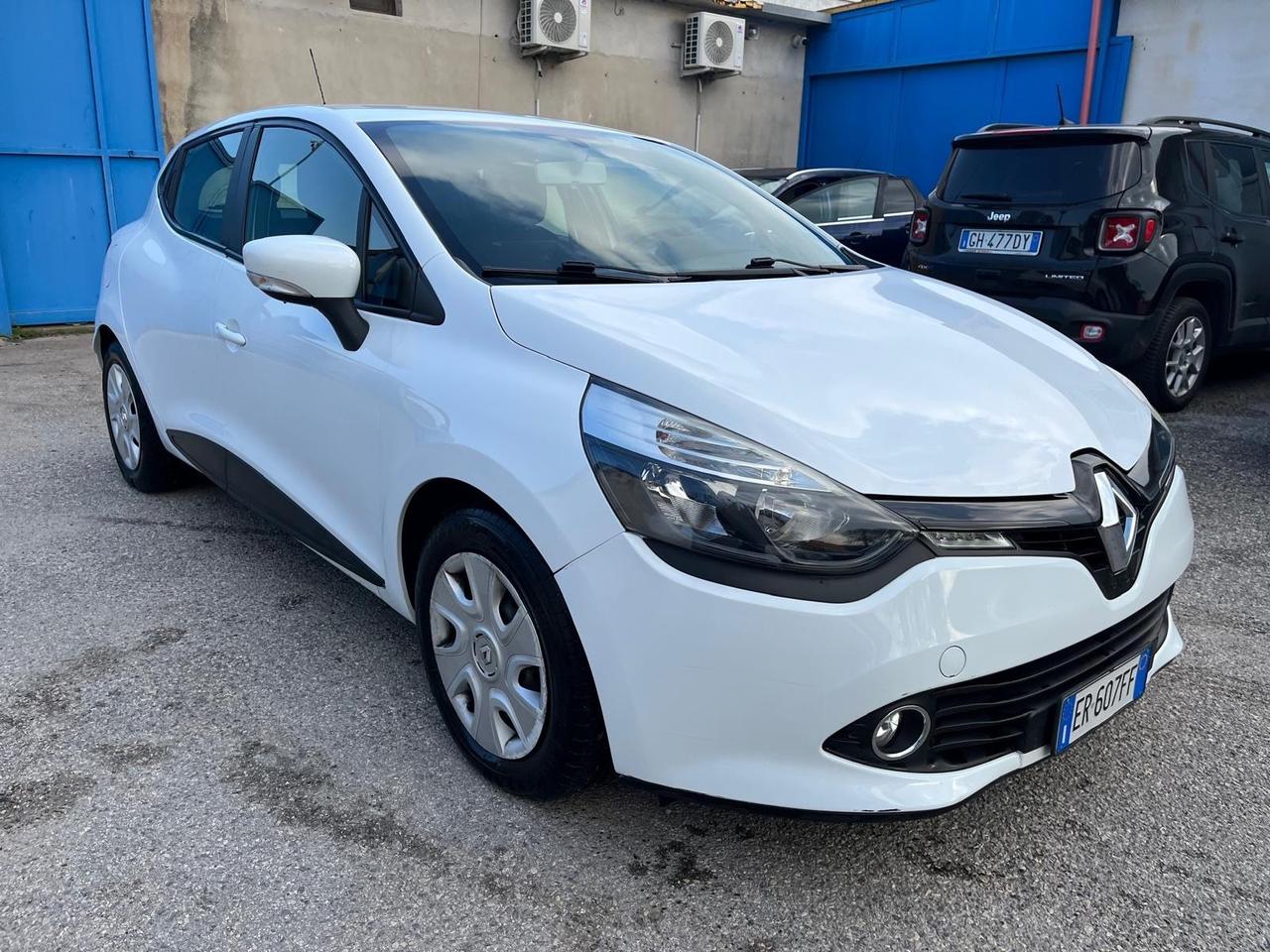 Renault Clio 5P-1.2 gpl -full -2013