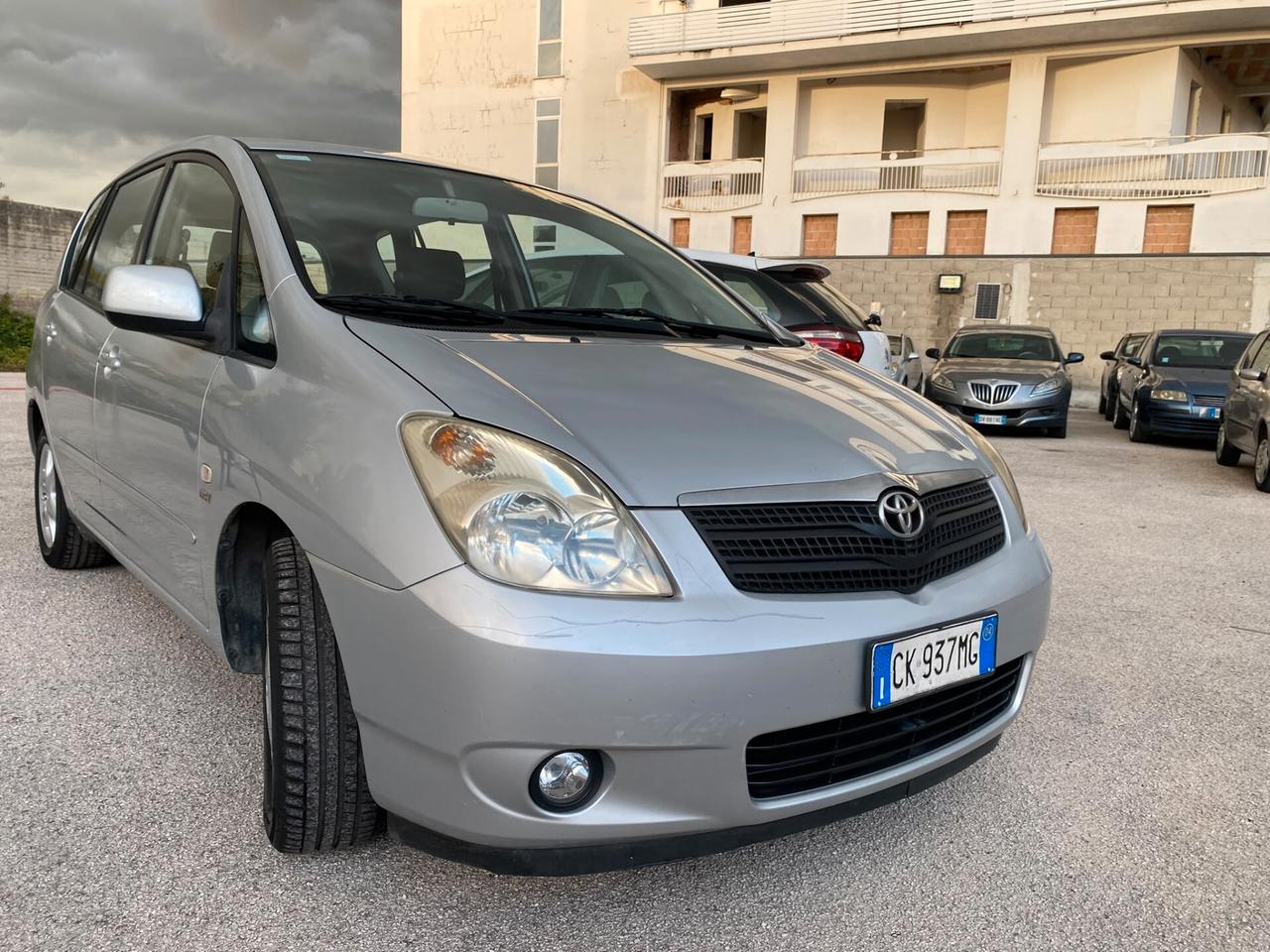Toyota Corolla Verso 1.6 benz 110cv full 2004