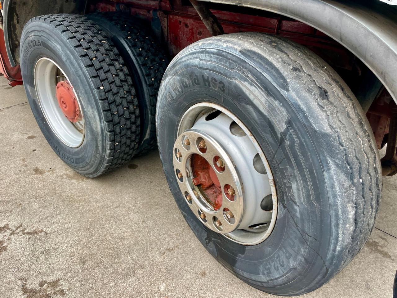MERCEDES-BENZ 25-34 SK 6X2 LAVASTRADE CON CISTERNA IN ACCIAIO