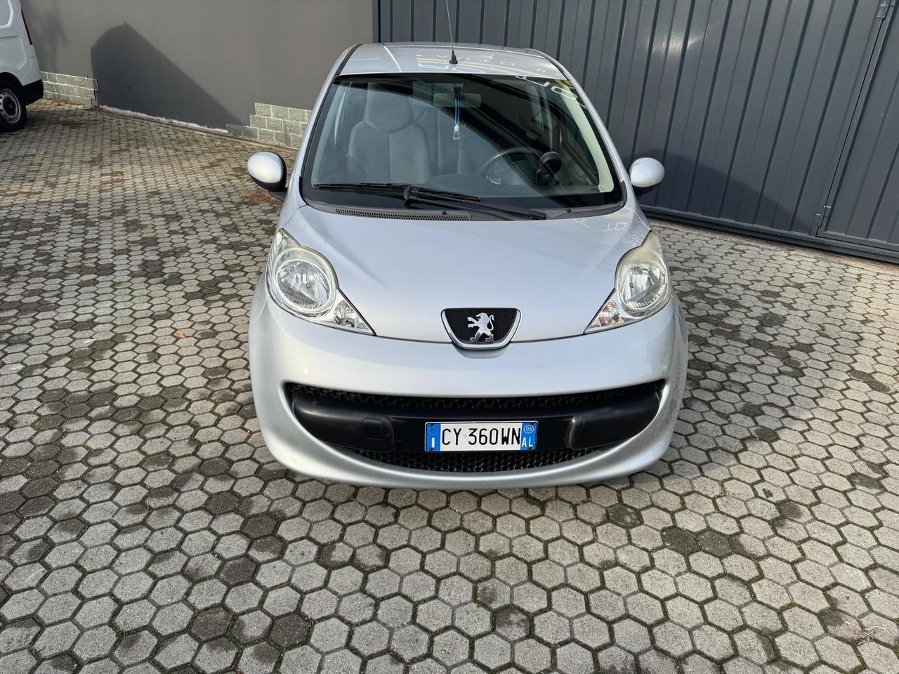 Peugeot 107 1.0 Benzina Neopatentati