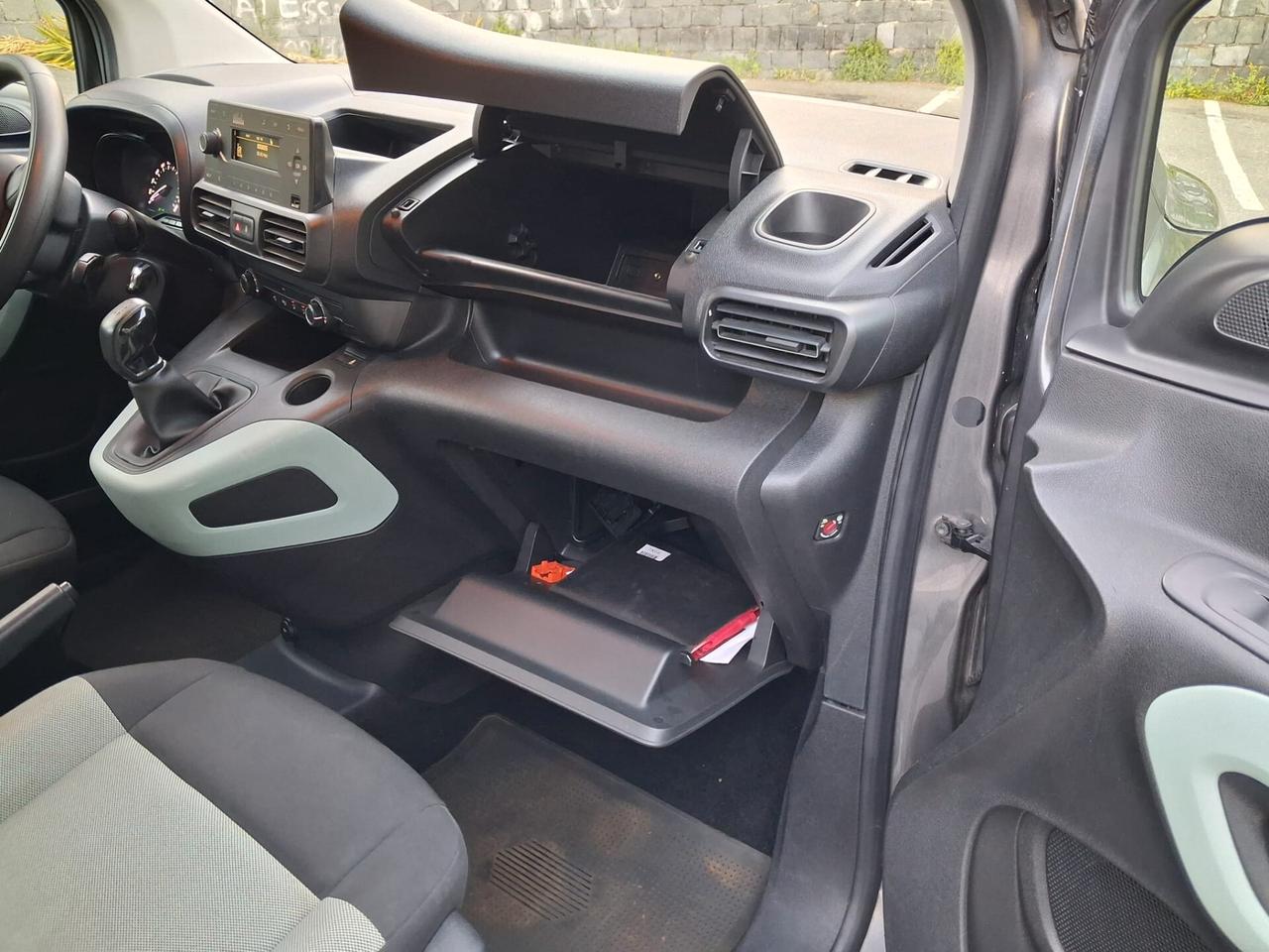 Citroen Berlingo Pianale ribassato con rampa disabili in carrozzina