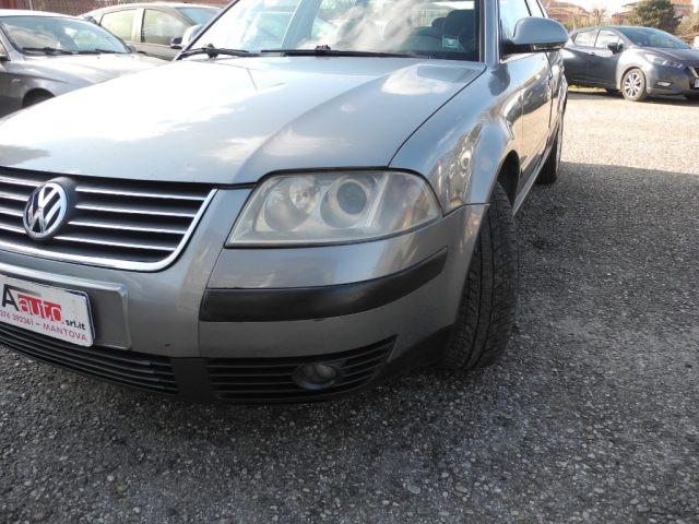 VOLKSWAGEN Passat Variant 1.9 TDI 130cv Trendl. autom.- LEGGERE NOTE