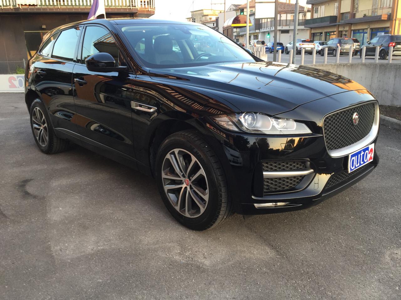 Jaguar F-Pace 2.0 D 180 CV AWD R-Sport