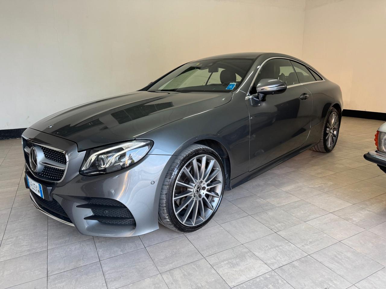 MERCEDES -BENZ E220 4 MATIC COUPè 2019 FULL