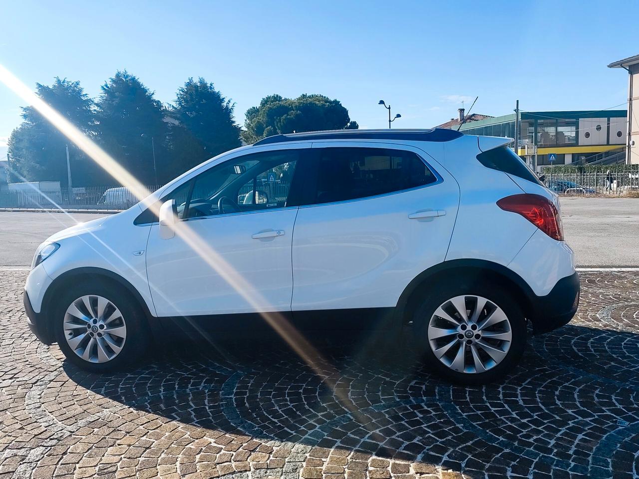 Opel Mokka 1.6 Ecotec 115CV 4x2 Start&Stop Cosmo b-Color