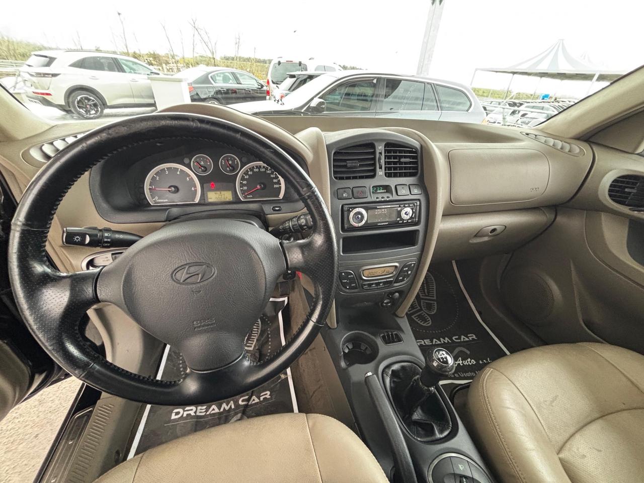 Hyundai Santa Fe 2.0 CRDi TD 4WD SOLO 70000km!!