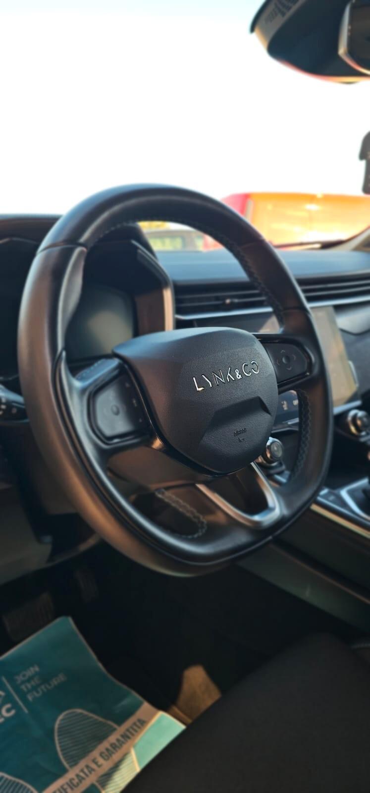 Lynk&co 01 PHEV
