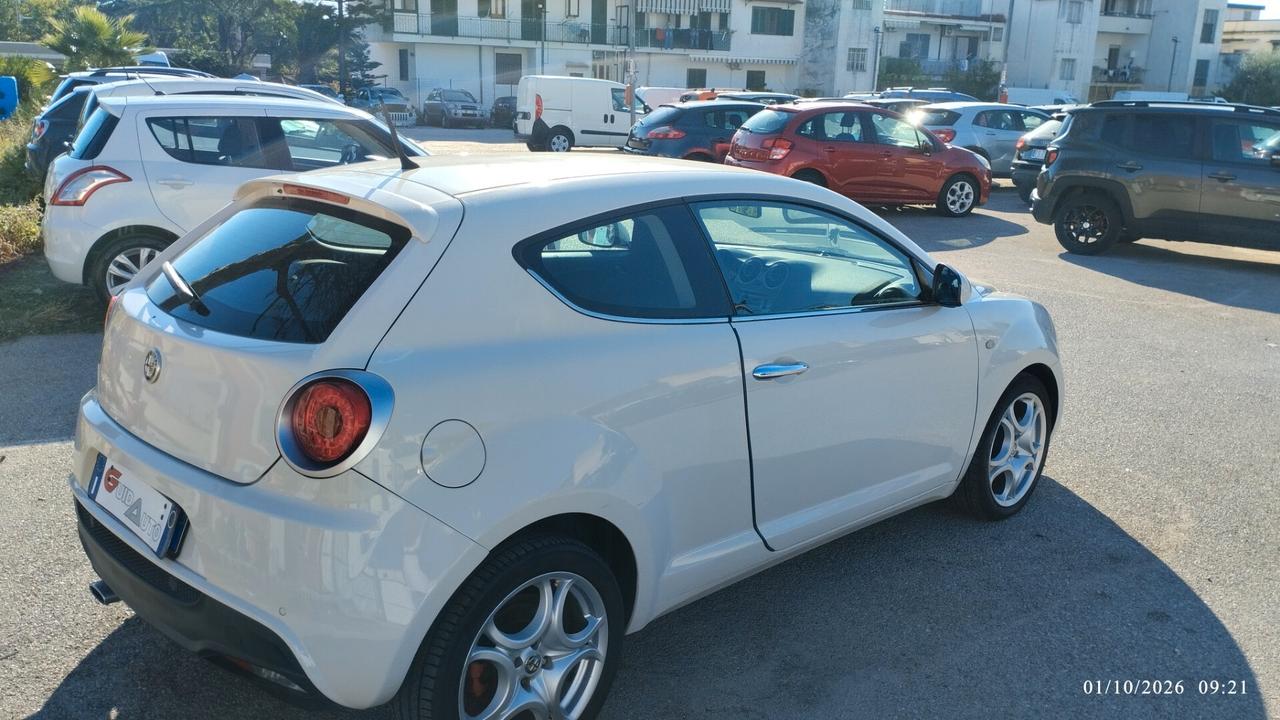 Alfa Romeo MiTo 1.3 JTDm 16V 90 CV Distinctive Sport Pack