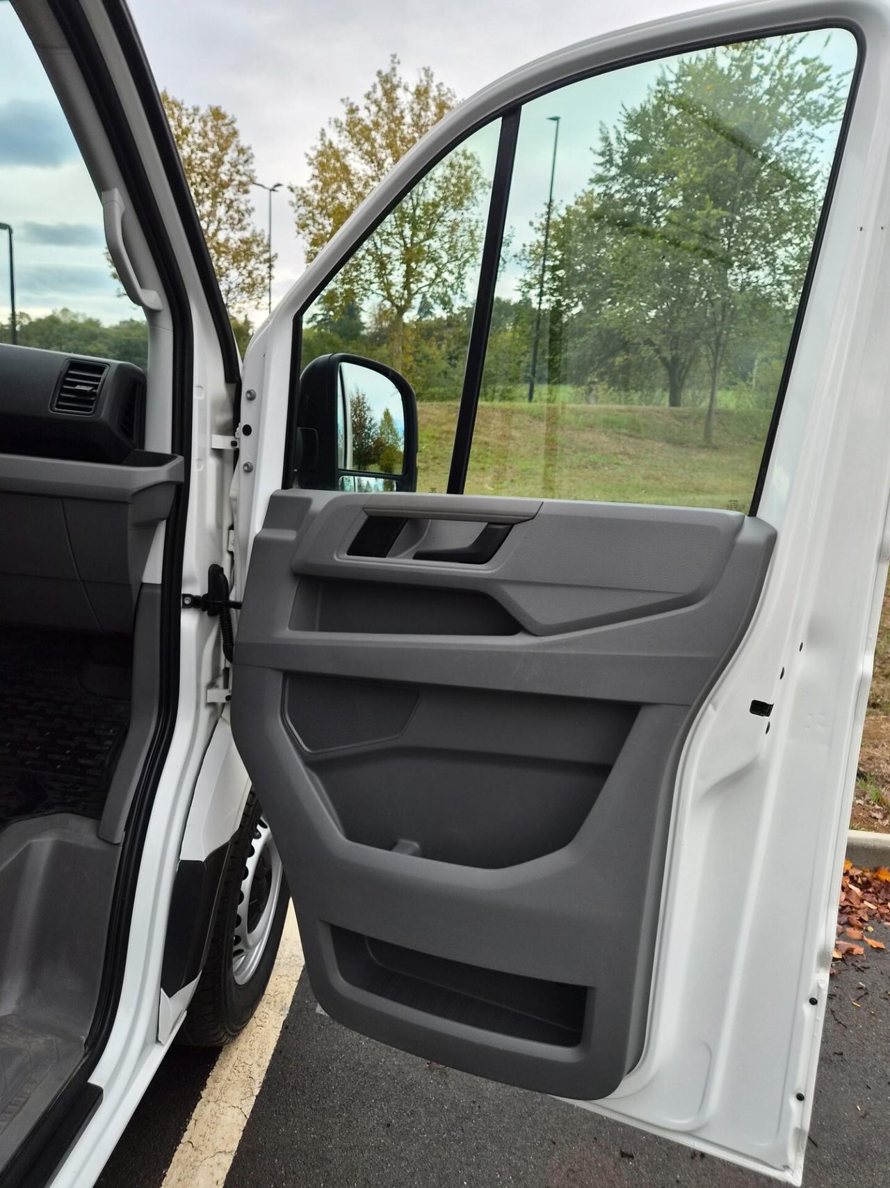 VOLKSWAGEN CRAFTER 2.0 TDI 140 CAVALLI