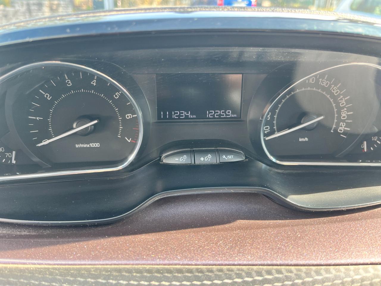 Peugeot 2008 PureTech 82 Allure