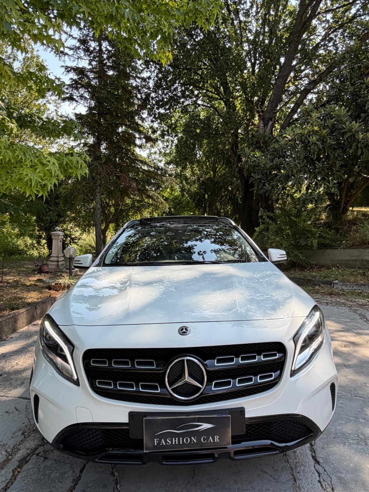 Mercedes-benz GLA 200d Sport FULL TETTO NAVY