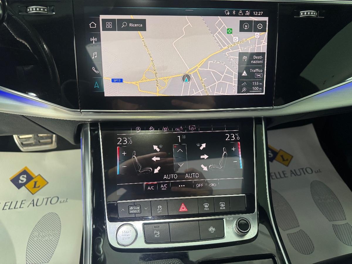 AUDI Q8 50 TDI 286 CV quattro S-Line TETTO/ LUCI AMBIENT