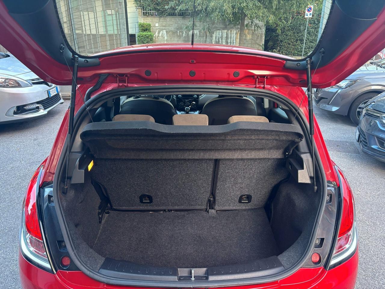 Lancia Ypsilon 1.2 69 CV 5 porte Platinum PREZZO REALE