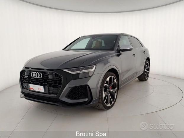 Audi Q8 RS TFSI V8 quattro tiptronic