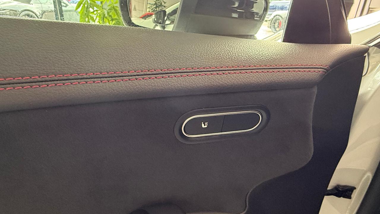 MERCEDES CLA 200 D PREMIUM AMG TETTO