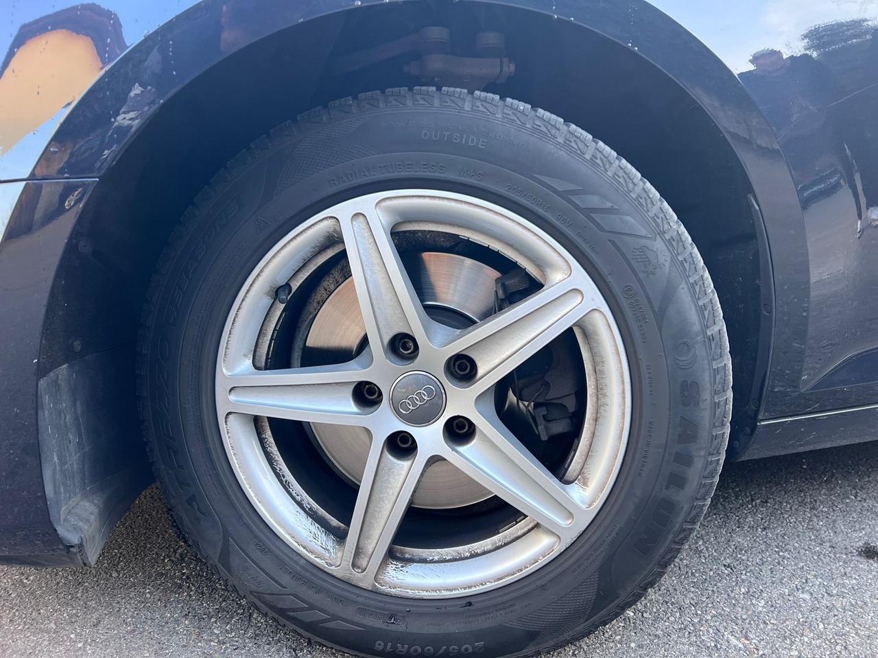 Audi A4 2.0 35 TDI Business Sport #8876