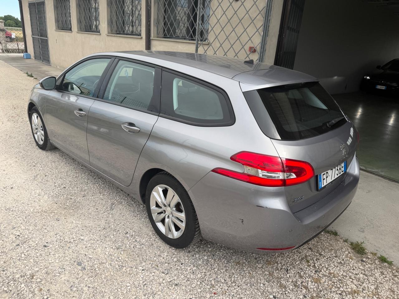 Peugeot 308 BlueHDi 130 S&S SW Allure