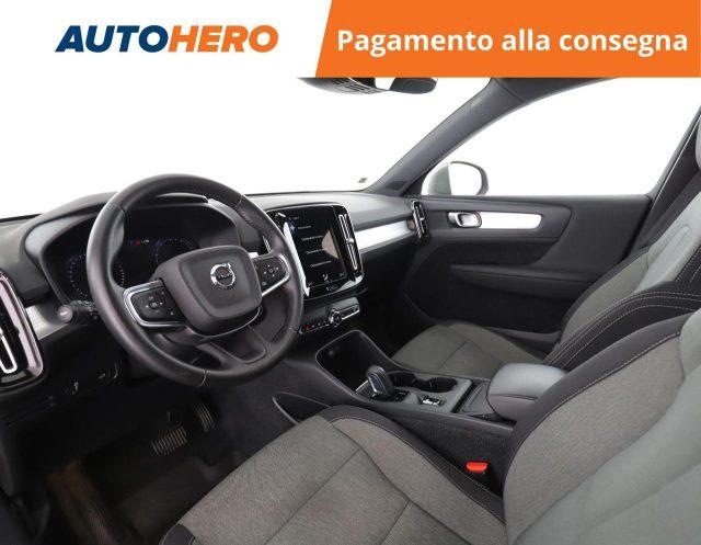 VOLVO XC40 T3 Geartronic Momentum Pro