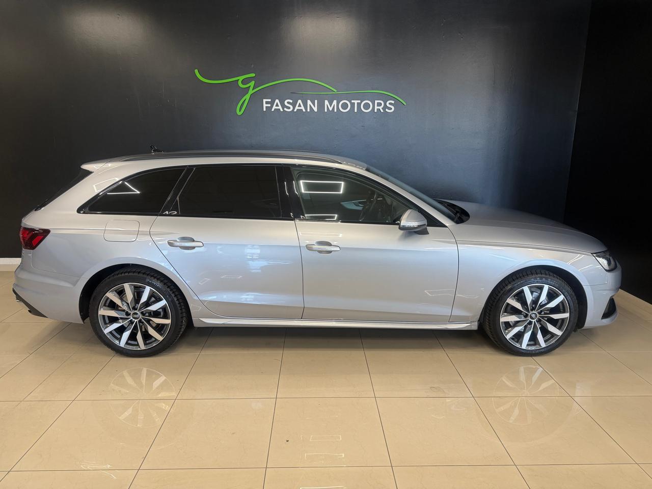 Audi A4 Avant 35 2.0 tdi mhev Business Advanced 163cv s-tronic