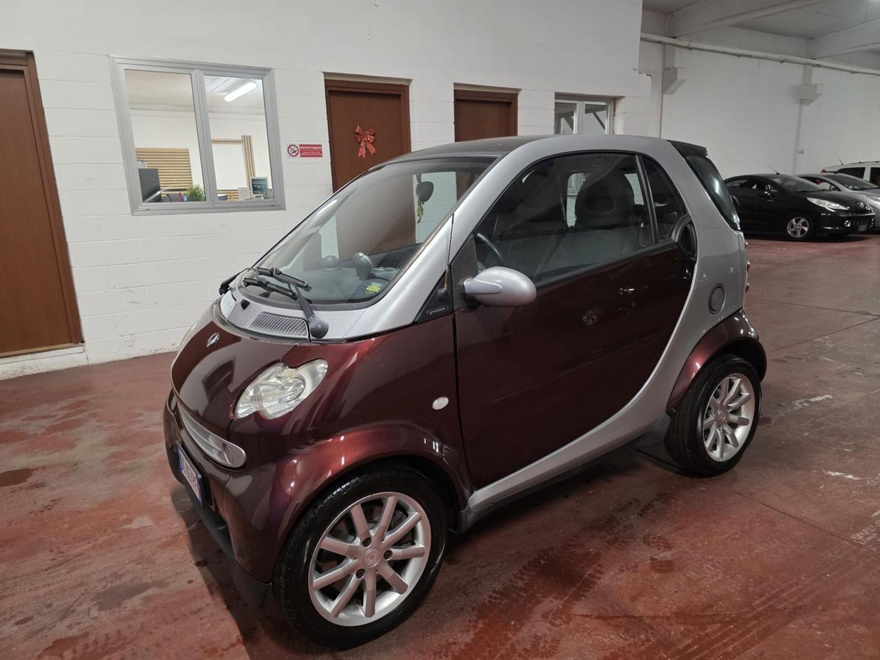 Smart ForTwo 700 coupé grandstyle (45 kW) NEOPAT 94.000 KM