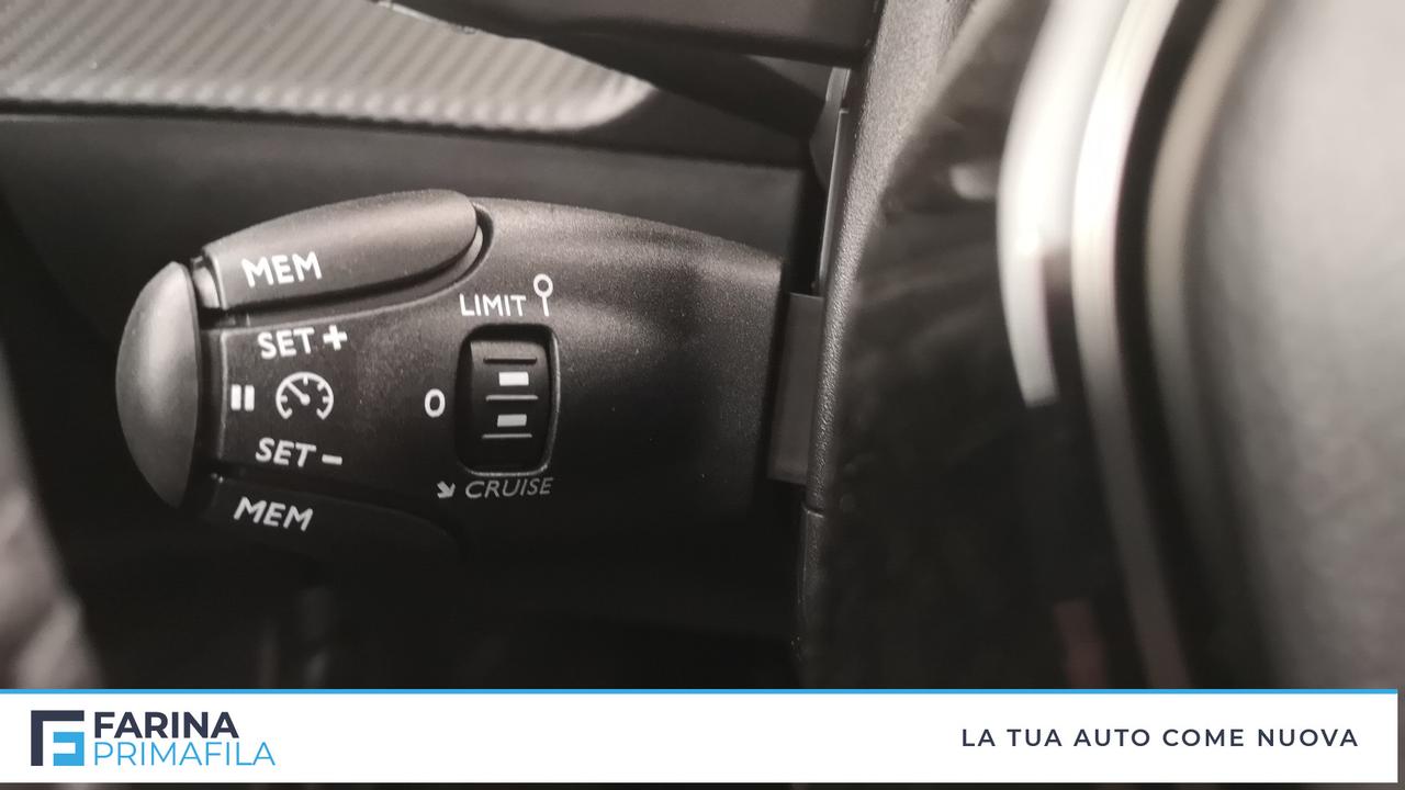 PEUGEOT 2008 1.2 hybrid Allure 136cv e-dcs6