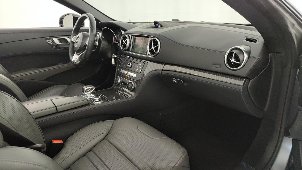 Mercedes-Benz SL 63 AMG auto