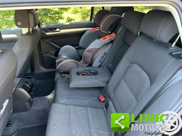 VOLKSWAGEN Passat Variant 1.6 TDI DSG Business BMT