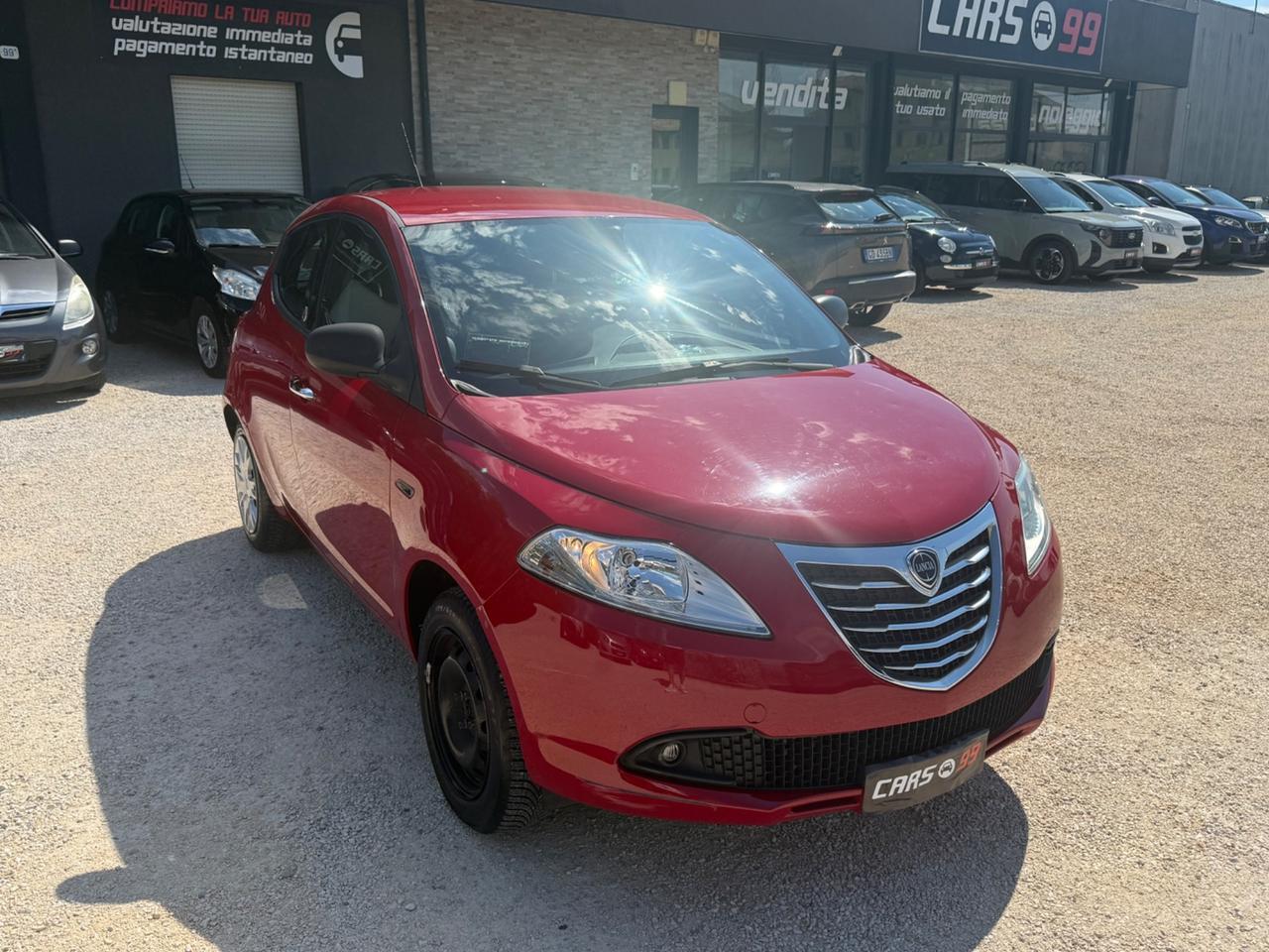 Lancia Ypsilon 0.9 TwinAir 85 CV 5 porte S&S Gold