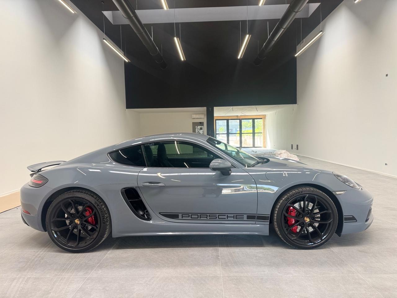 PORSCHE 718 CAYMAN STYLE EDITION APPROVED