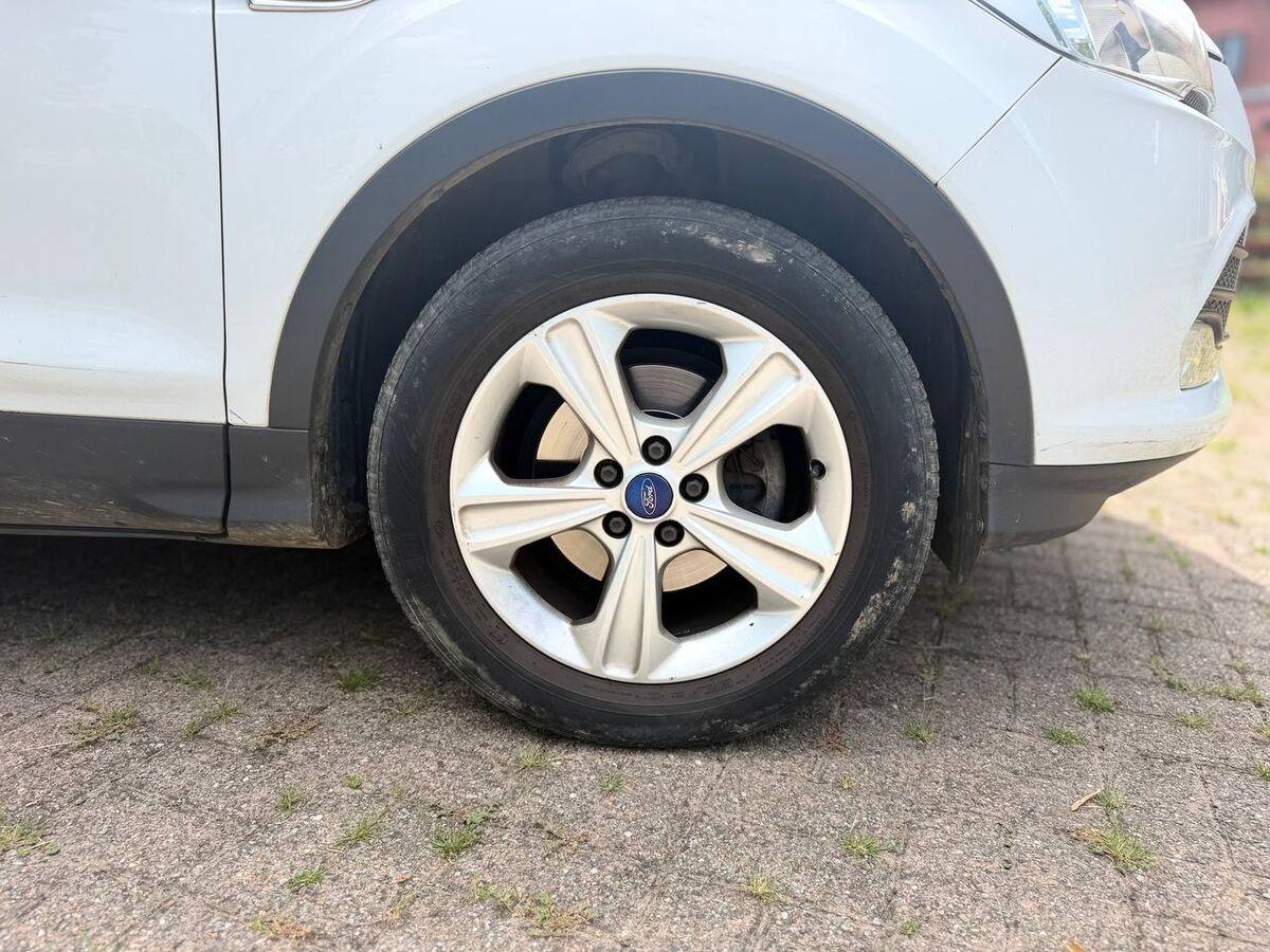 Ford Kuga 1.6 ecoboost Plus s&s 2wd 150cv