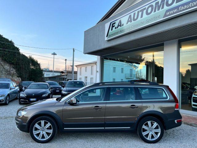 VOLVO XC70 D4 AWD Geartronic Summum