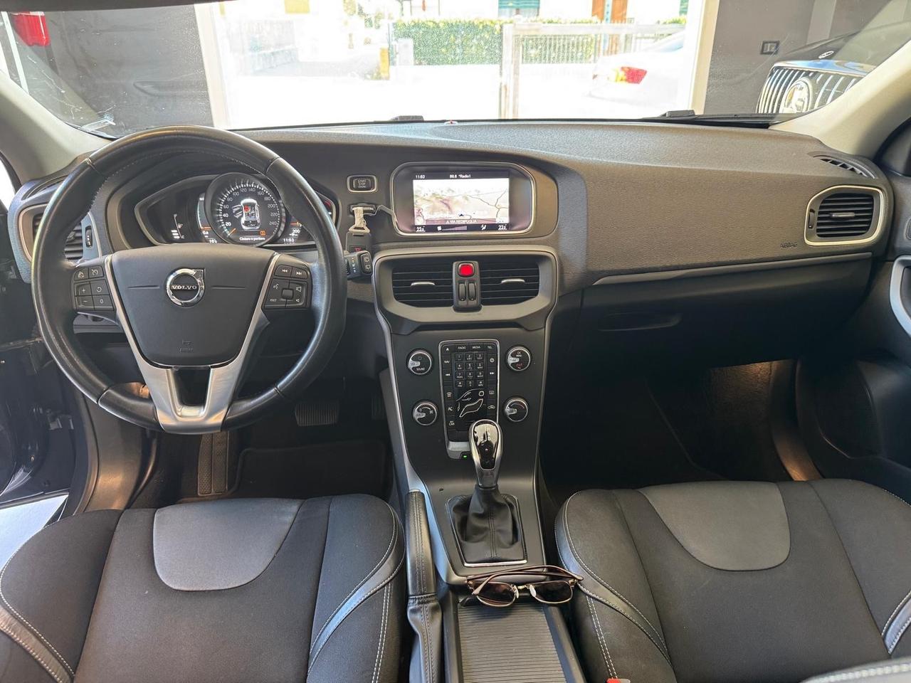 Volvo V40 D2 Geartronic Business Plus