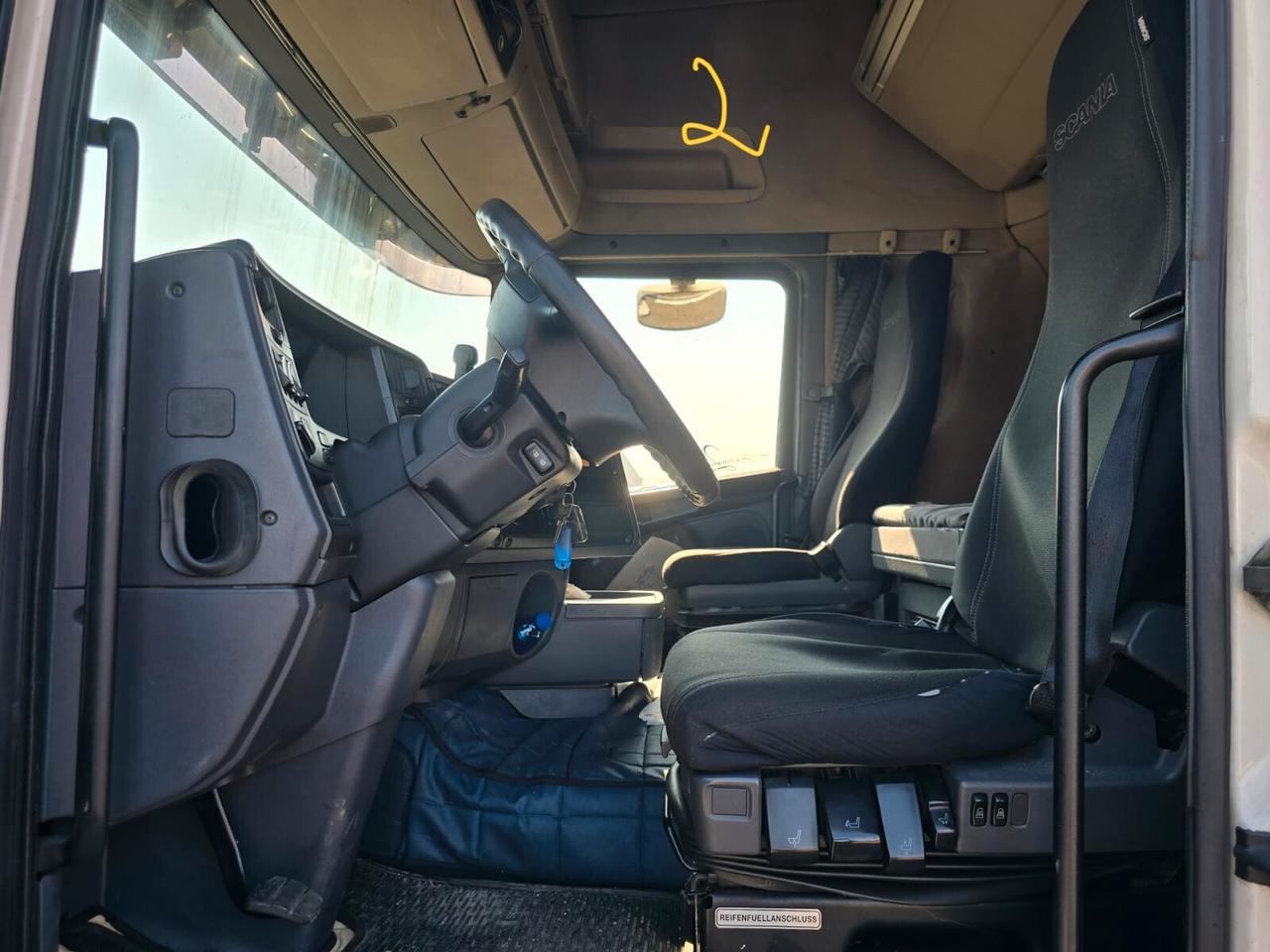 TRATTORE STRADALE SCANIA R420