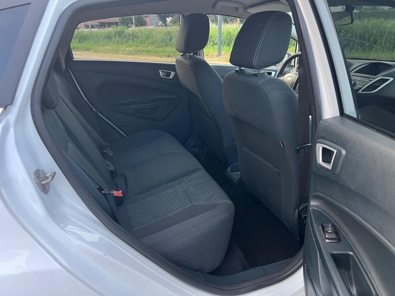 Ford Fiesta 1.4 5 porte Bz.- GPL Titanium