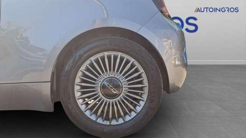 FIAT 500 42 kWh Icon +