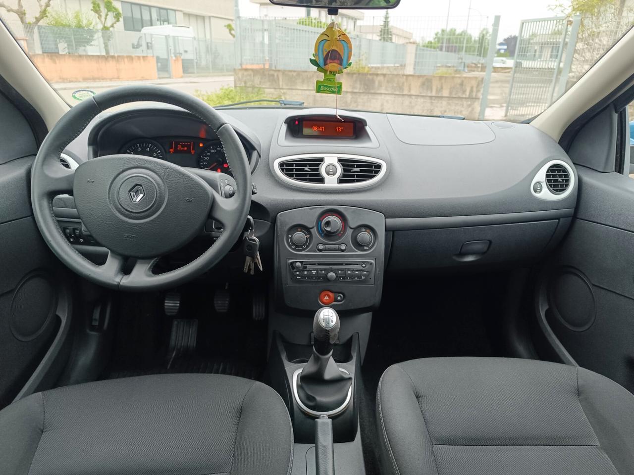 Renault Clio 1.2 16V 5 porte SOLAMENTE 97.000 KM