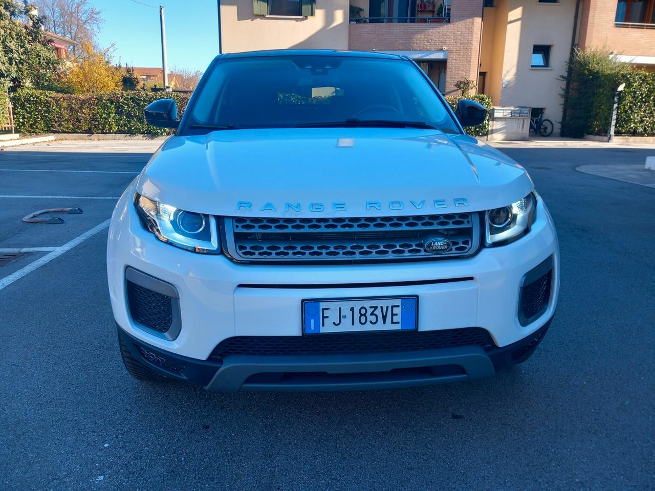 Land rover Evoque 2.0 td 4 PURE cambio automatico TUA a € 199 mese