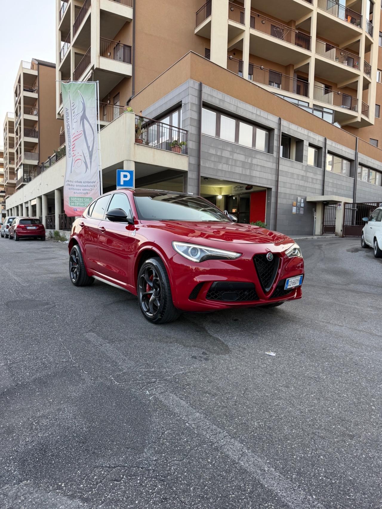 Alfa Romeo Stelvio 2.9 Bi-Turbo V6 510 CV AT8 Quadrifoglio