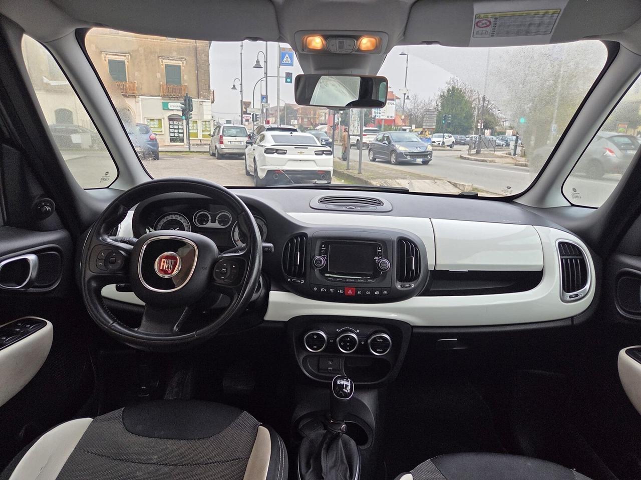 FIAT 500L 1.3 MJT 85VC 62KW AUTOM OKNEOPATE-2015