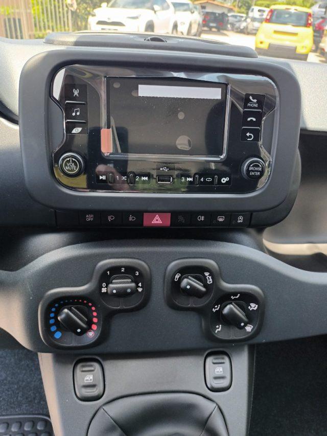 FIAT New Panda 1000 HYBRID 70 CV PACK CITY STEREO USB ITALIA