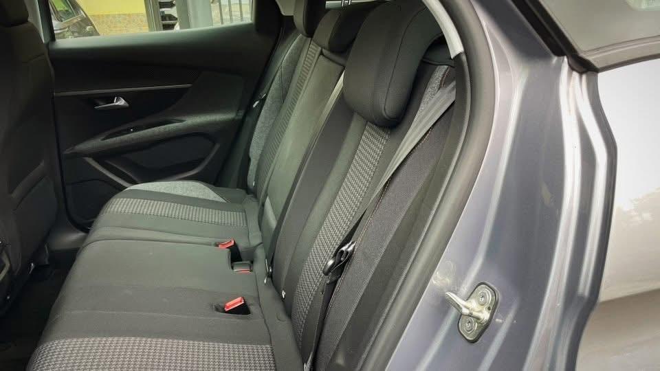 Peugeot 3008 1.5 Hdi Business - 2018